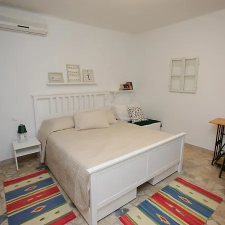 Depadansa Lisette Guest house 2*
