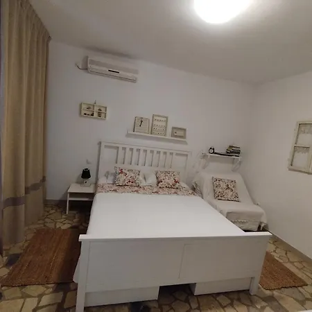 بيت ضيافة Depadansa Lisette