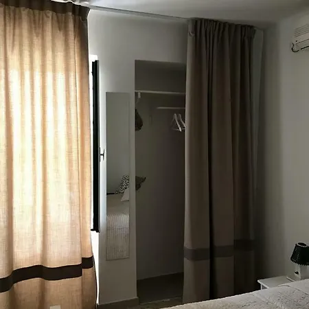 Guest house Depadansa Lisette 2*