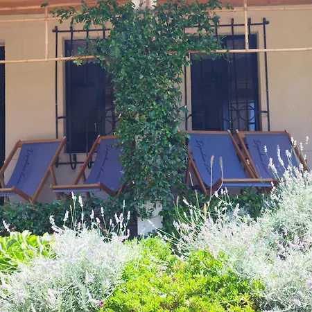 ゲストハウス Depadansa Lisette ツリクヴェニツァ